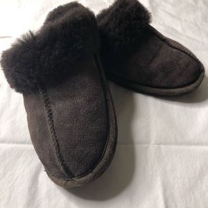 slippers from BearPaw